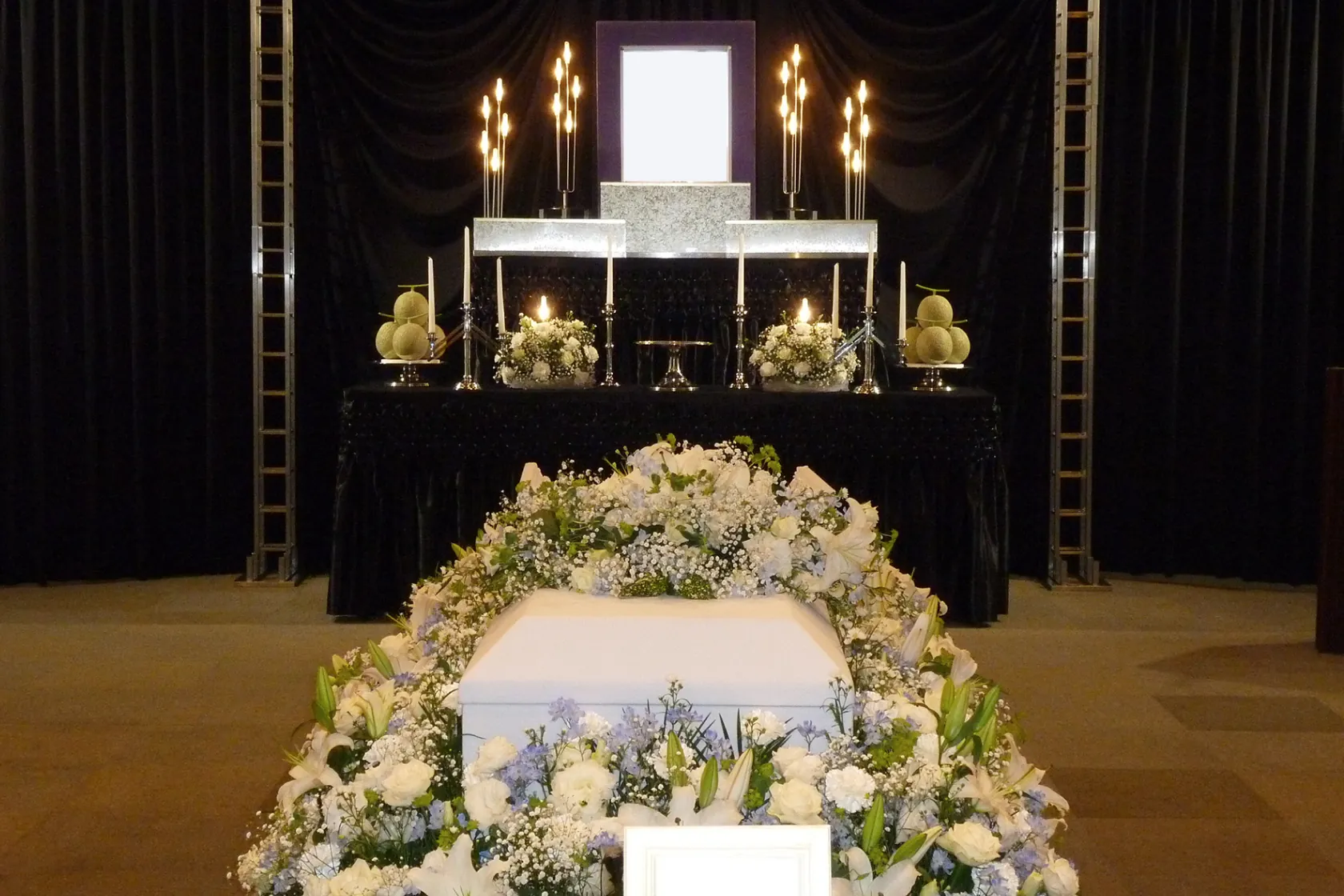 祭壇施行例（3）